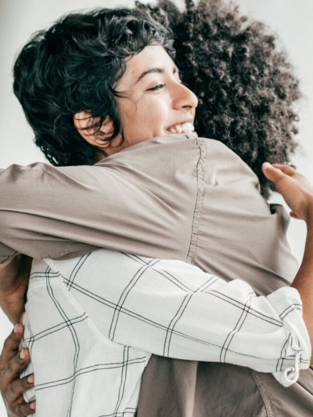 Como a Dinâmica do Abraço Fortalece as Conexões e Melhora a Saúde?