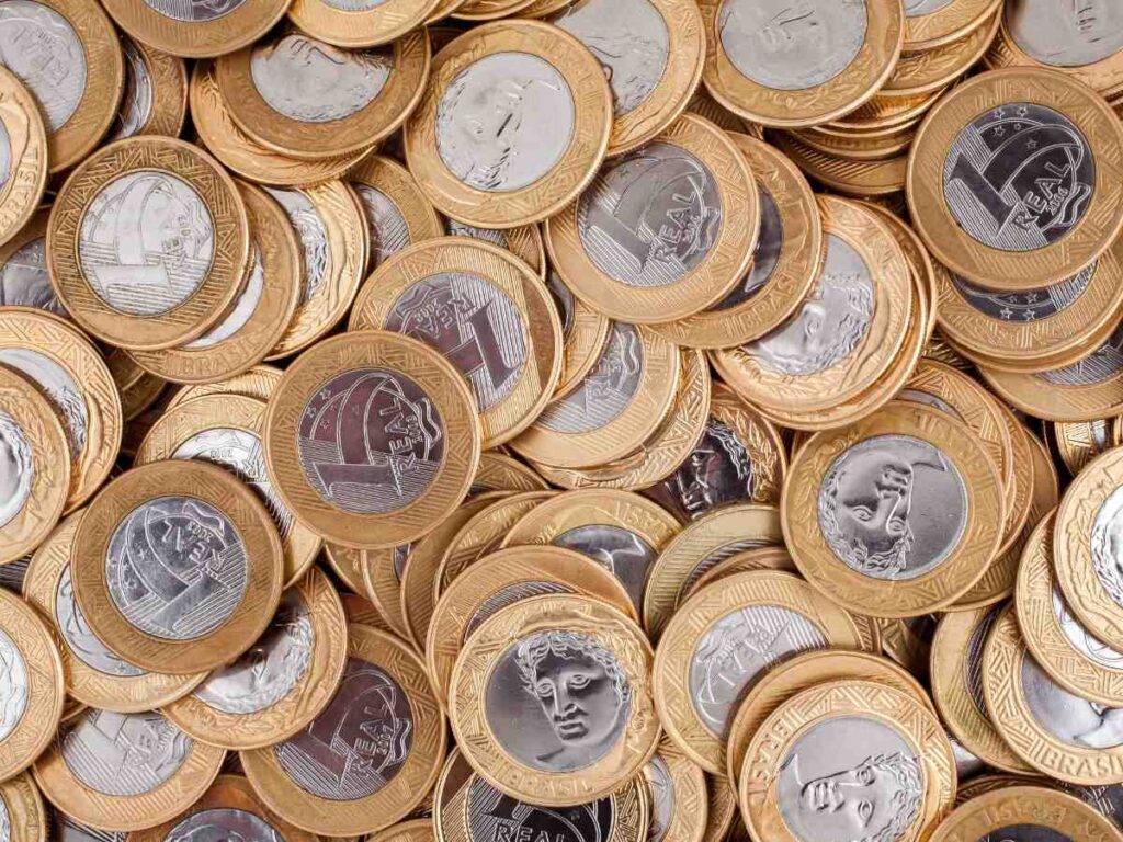 Coleção de moedas de 1 real.